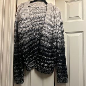 525 knit black and white cardigan